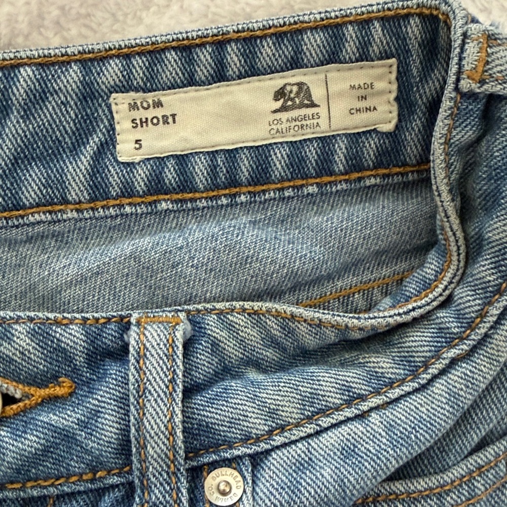 Bullhead Blue Jean Shorts with Patterned Accent - Picture 5 of 6